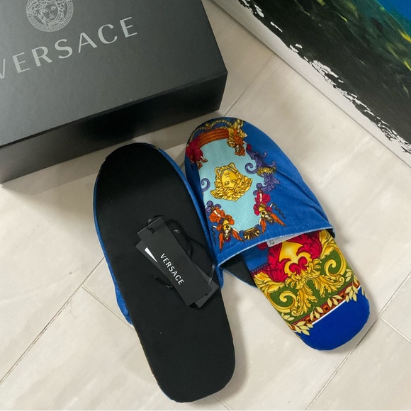 VERSACE Medusa Renaissance Slippers Size L - Picture 4 of 9